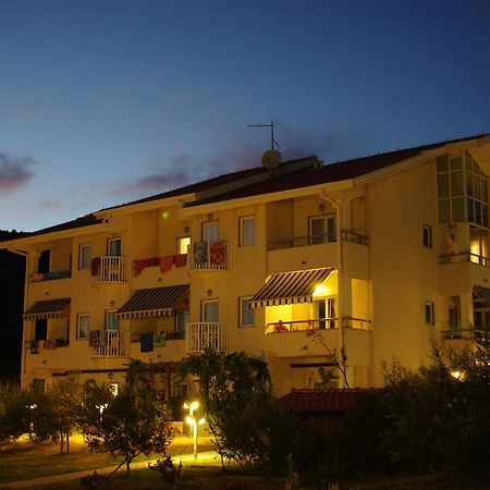Hotel Zlatni Lav Martinšćica Dış mekan fotoğraf