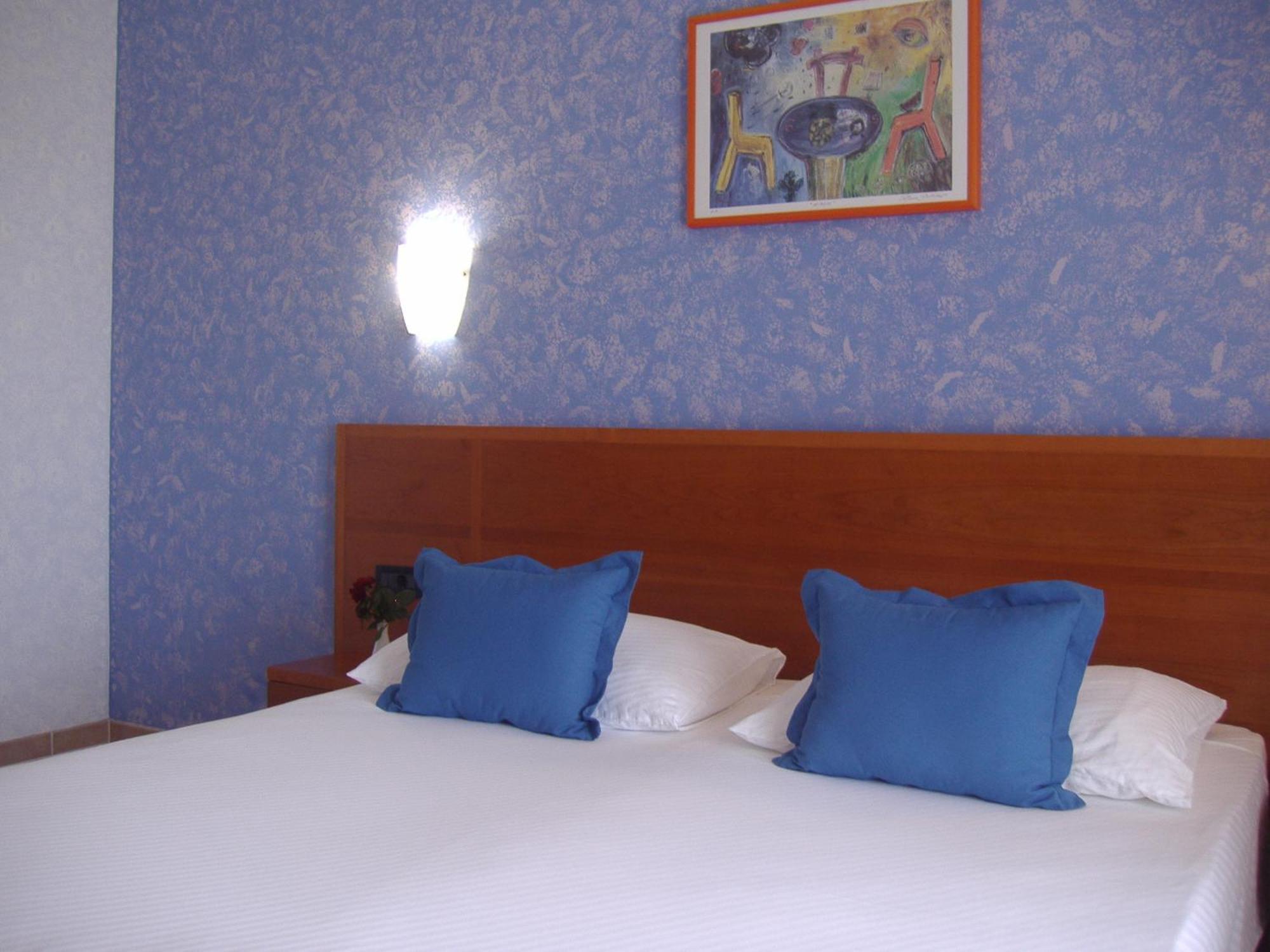 Hotel Zlatni Lav Martinšćica Oda fotoğraf
